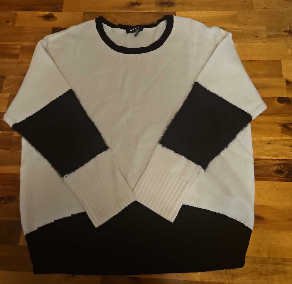 Over Sized Elegant Black and White Women's Crew Neck DKNY  Sweater